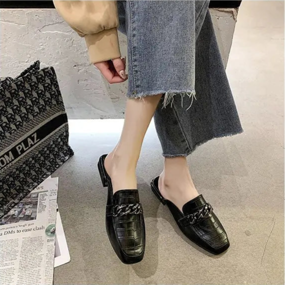 SQUARE TOE CHAIN MULE SLIDES