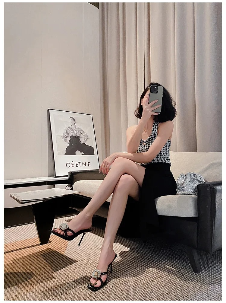 CRYSTAL SQUARE TOE LUX HEEL