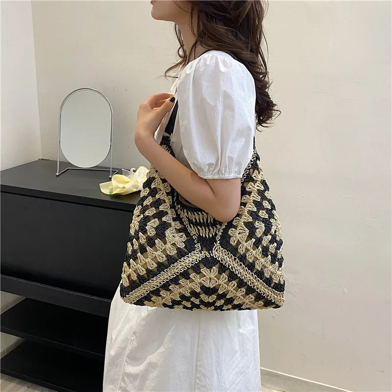 WOVEN SHOULDER BAG