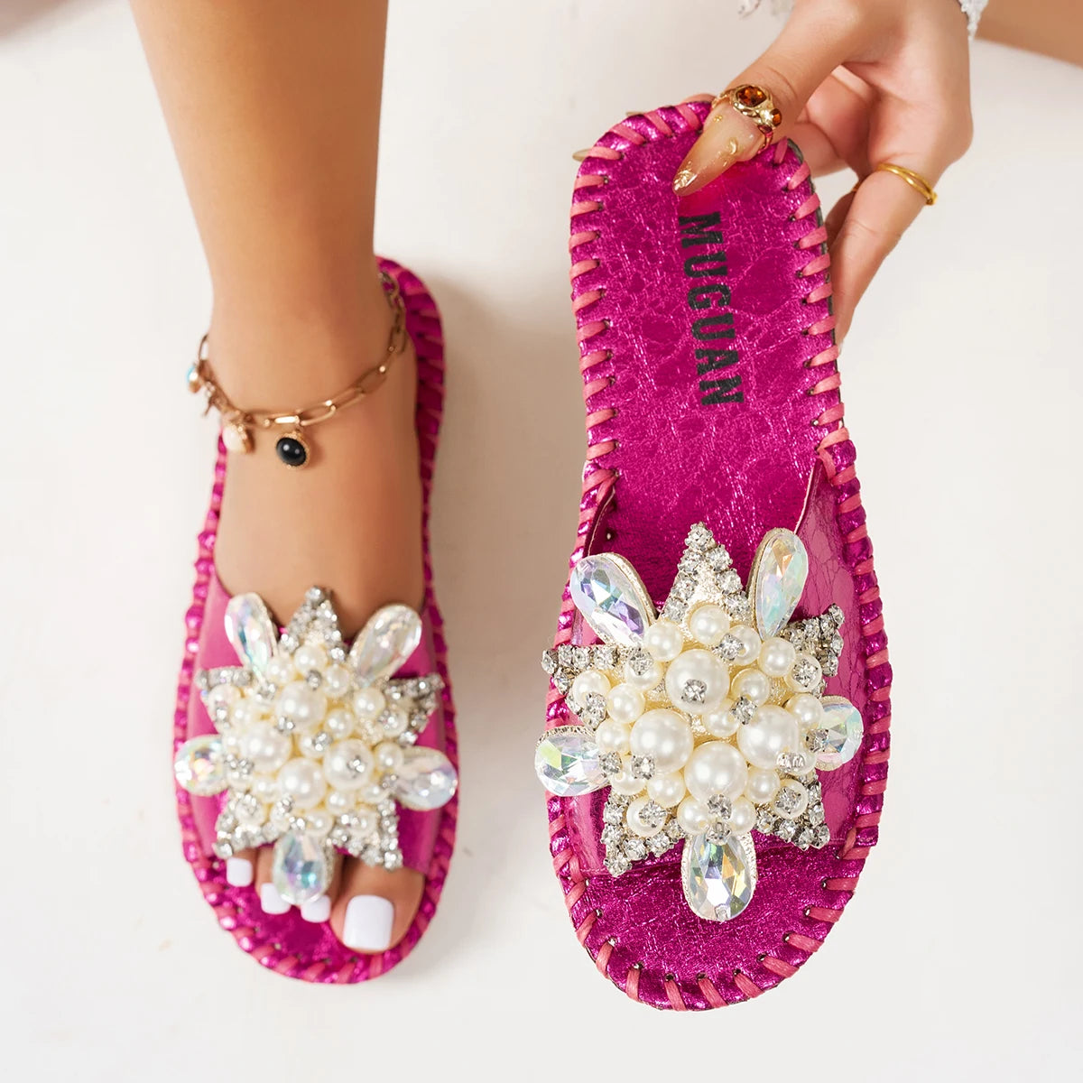 CRYSTAL PEARL FLOWER LUX SANDALS