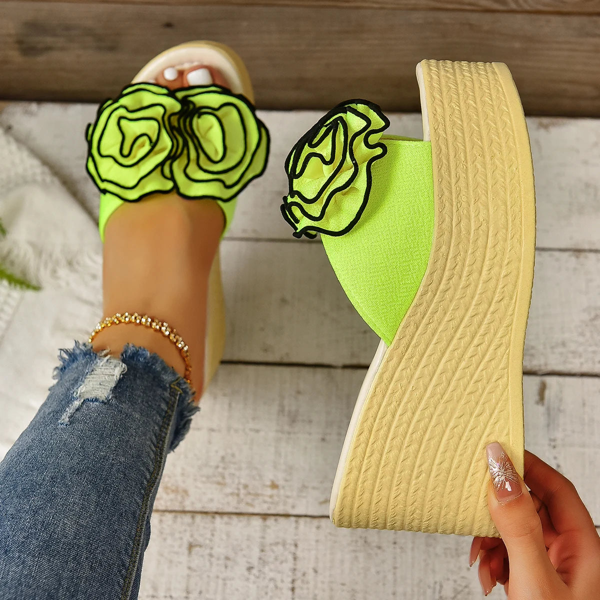 FLORAL WEDGE HEEL SANDALS