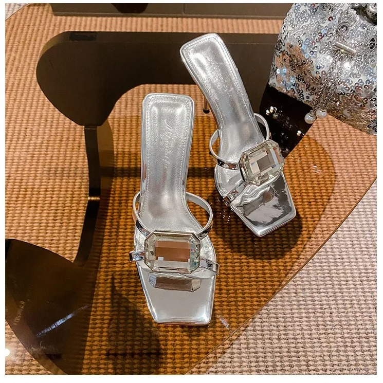 CRYSTAL SQUARE TOE LUX HEEL