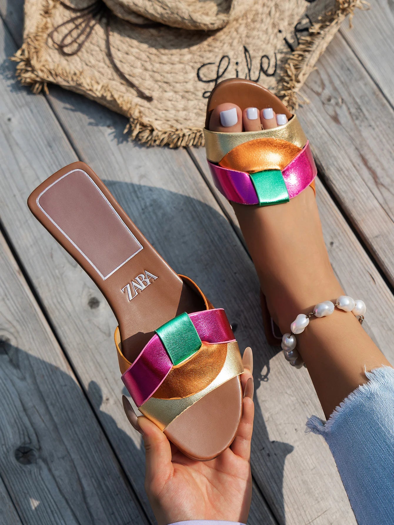 WEAVE STRAP FLAT SANDAL