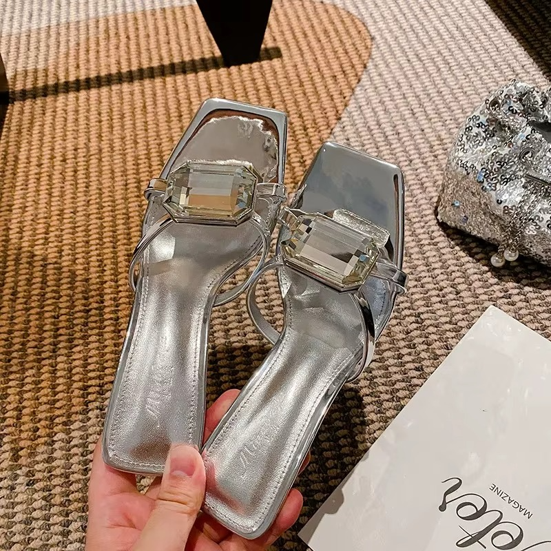 CRYSTAL SQUARE TOE LUX HEEL