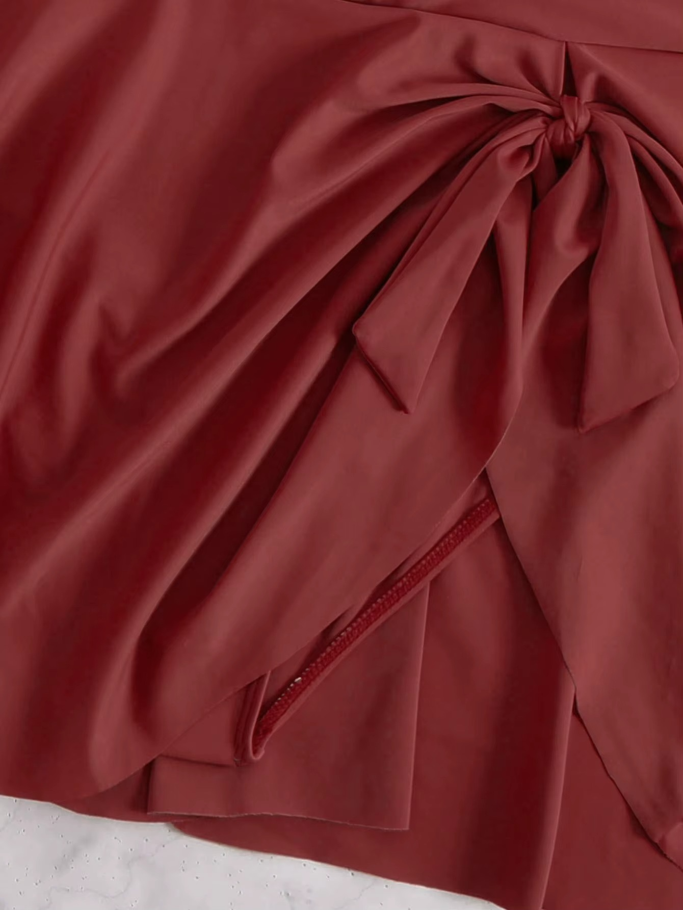 RUFFLE U-NECK BEACHWEAR