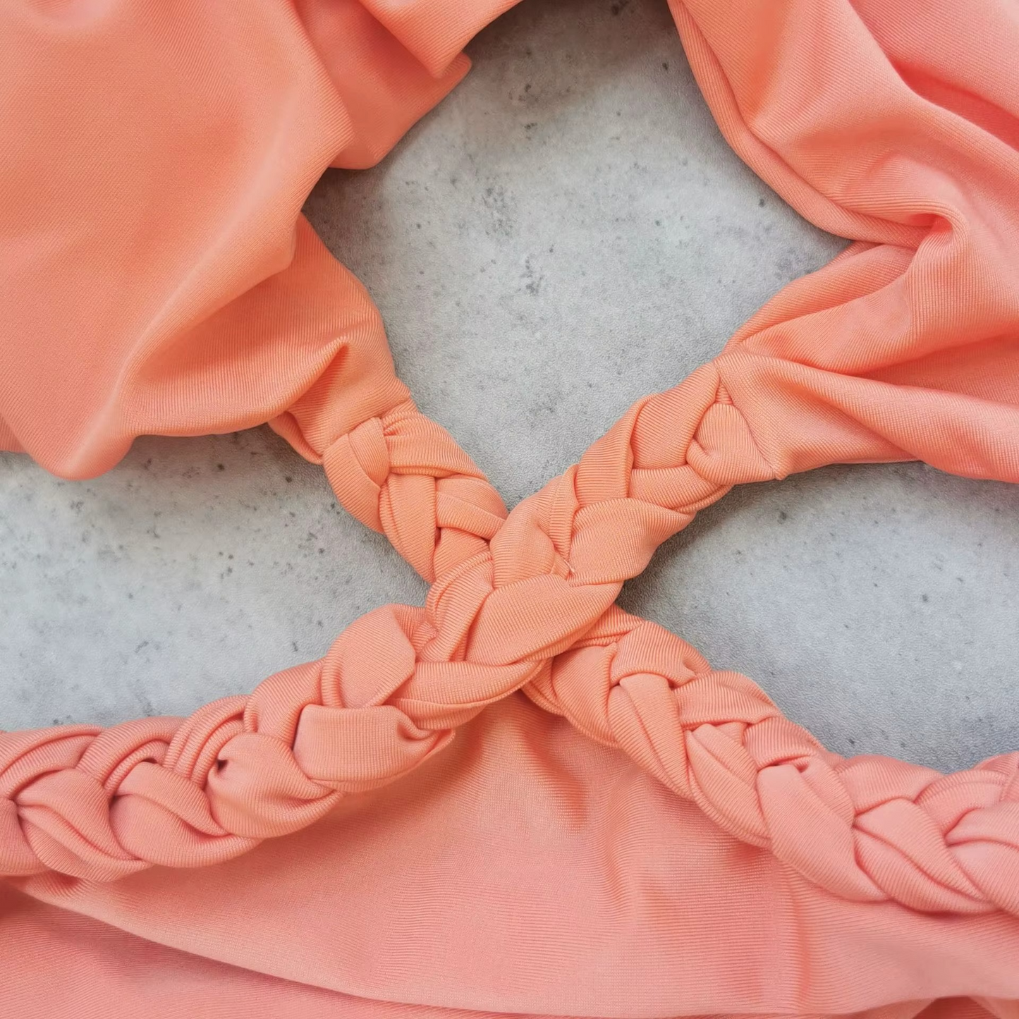 HOLLOW HALTER SKIRT