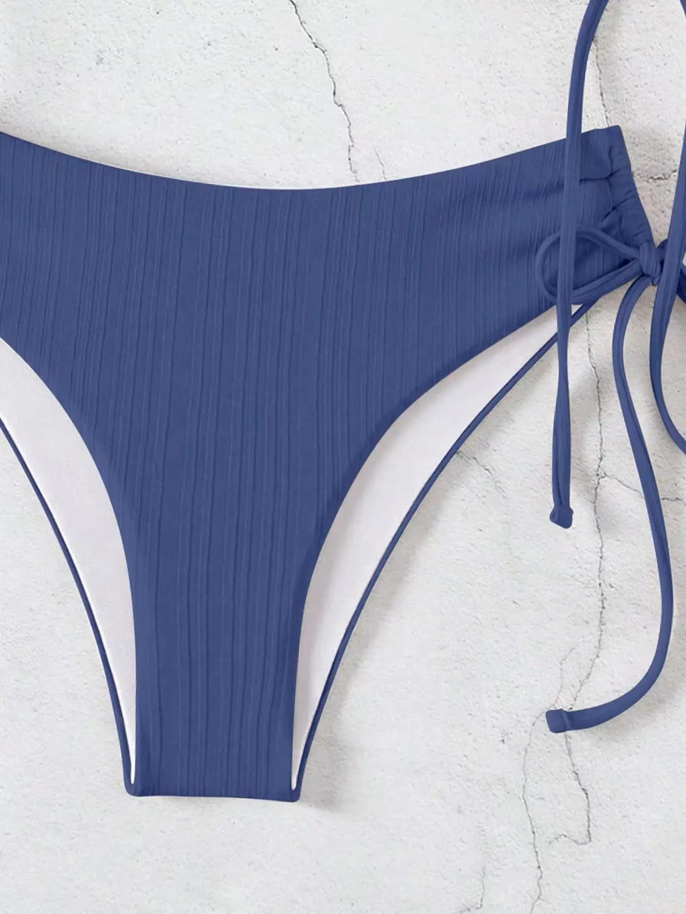 BANDEAU SIDE TIE BIKINI