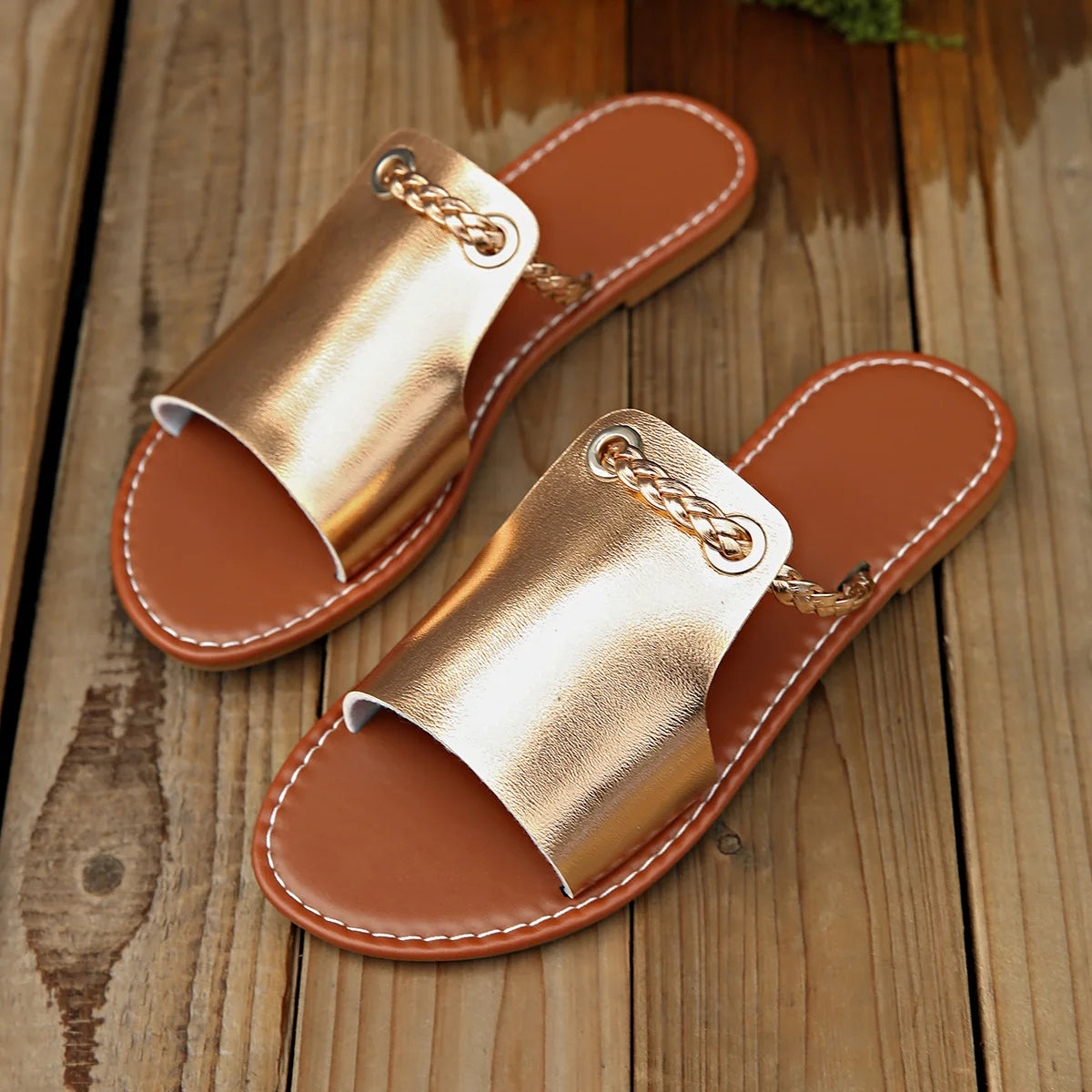 SOFT PU LEATHER FLAT SANDALS