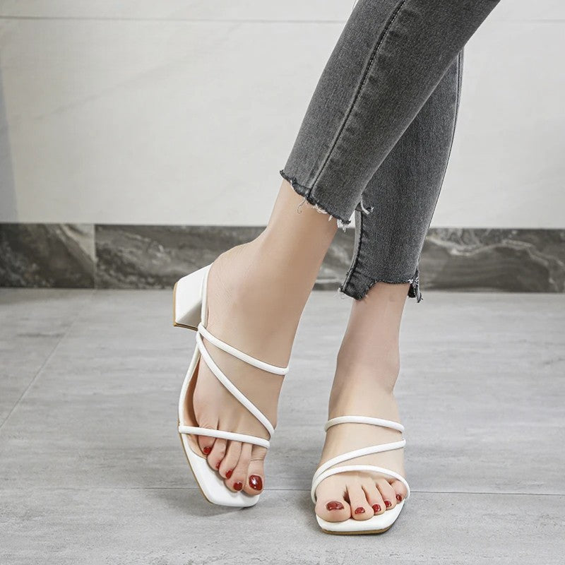 SQUARE TOE STRAP LOW HEEL
