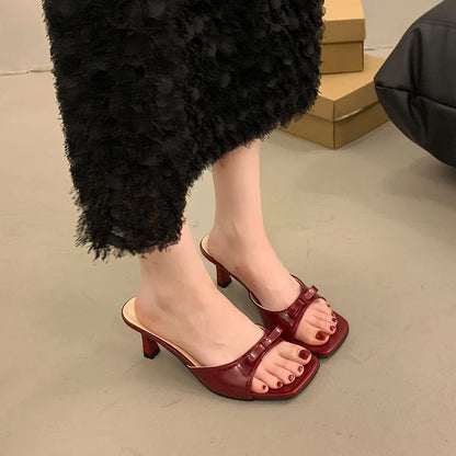 BOW KNOT SQUARE TOE MUEL HEEL