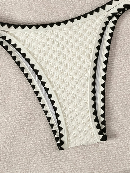 STRING TRIANGLE BIKINI