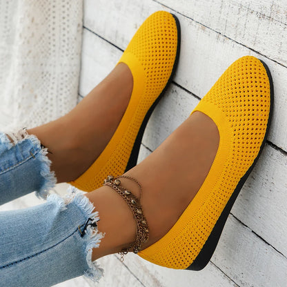 ROUND TOE FLAT LOAFER