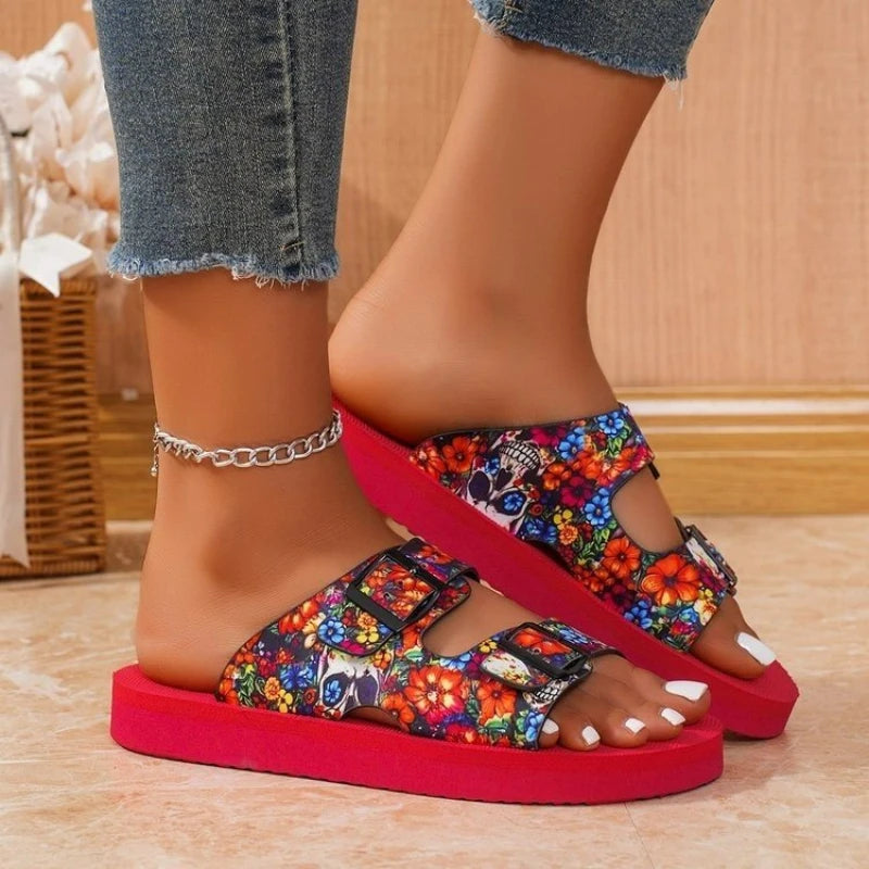 BUCKLE BEACH SANDALS