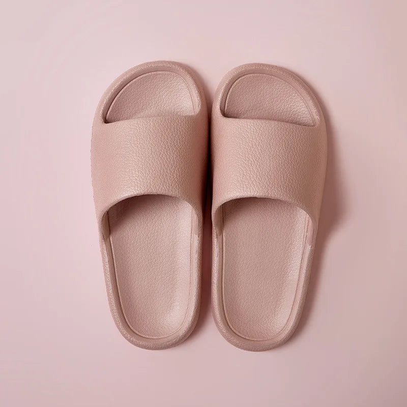 LIGHTWEIGHT EVA SLIPPERS