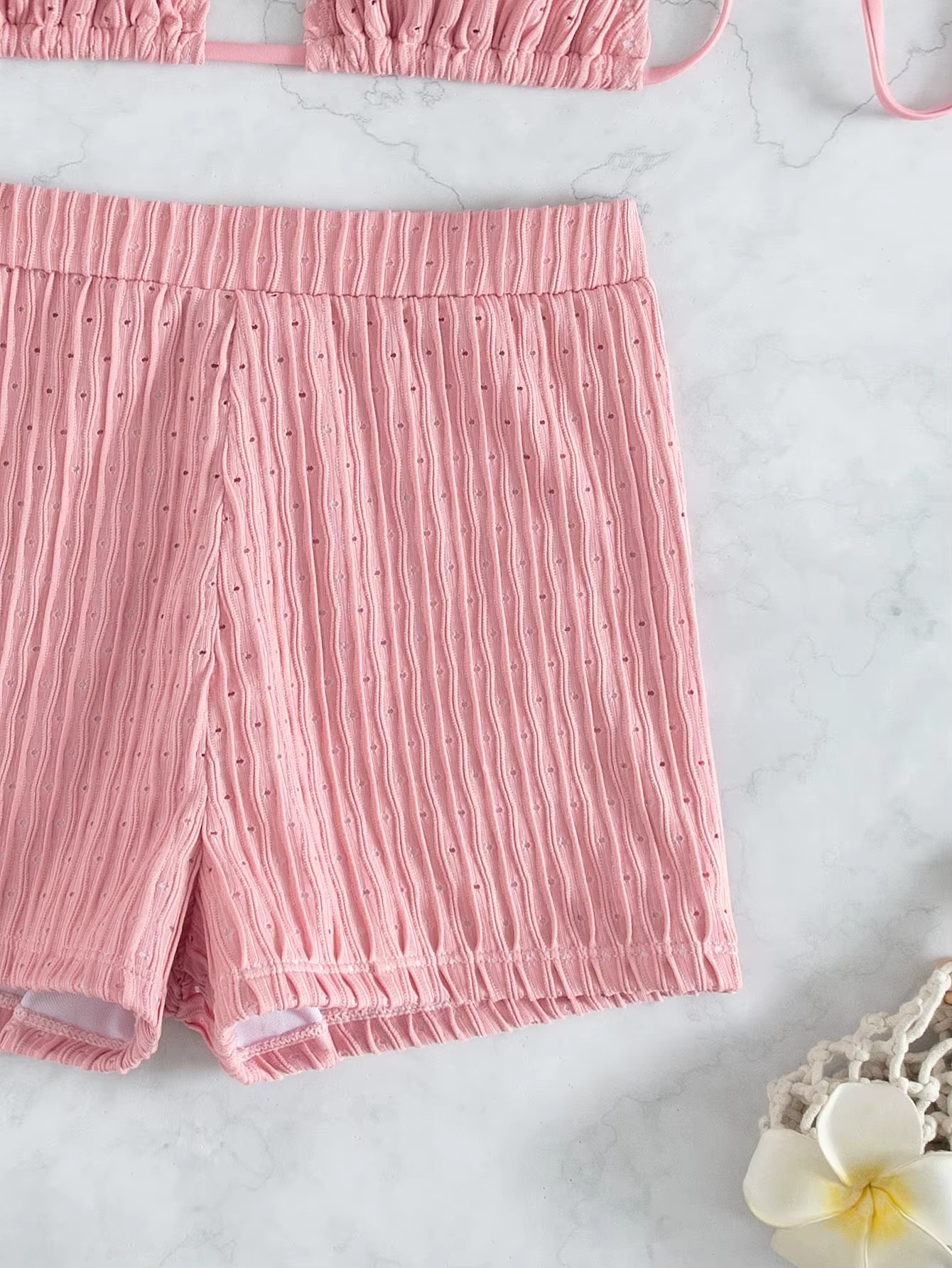 HALTER TOP WITH HIGHWAIST