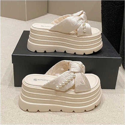 BOLD SOLE PEARL SANDALS