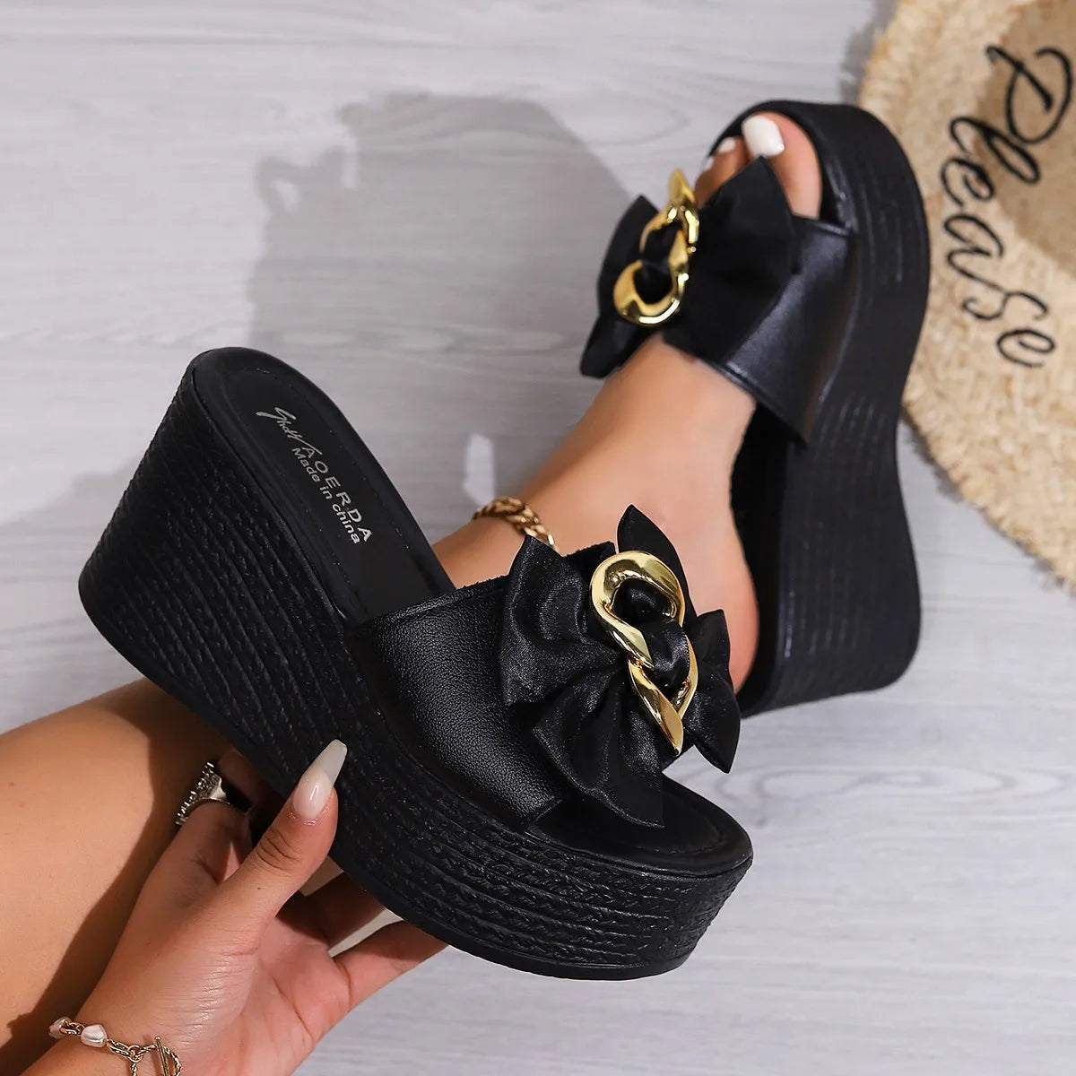 BOW WEDGE HEEL SANDALS