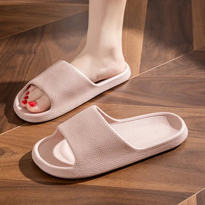 LIGHTWEIGHT EVA SLIPPERS