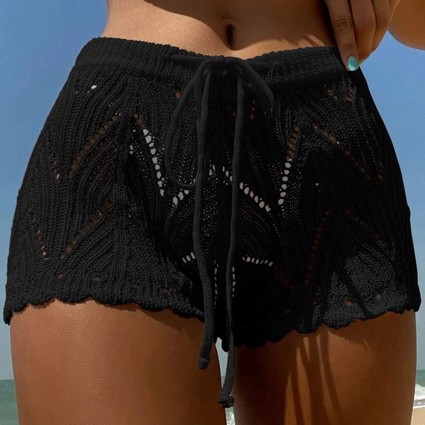 HOLLOW OUT SHORTS