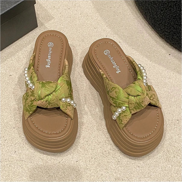 BOLD SOLE PEARL SANDALS