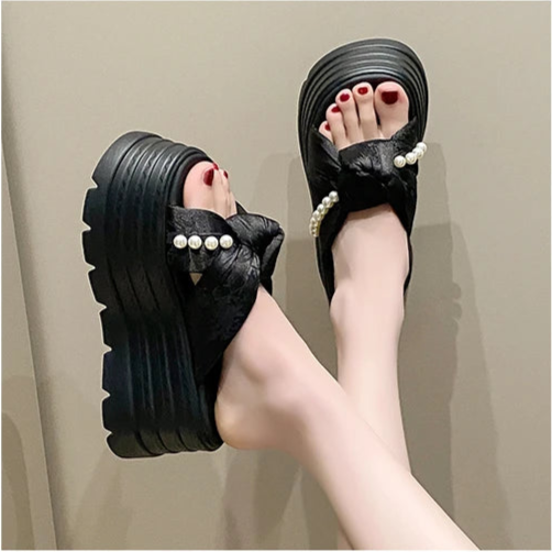 BOLD SOLE PEARL SANDALS