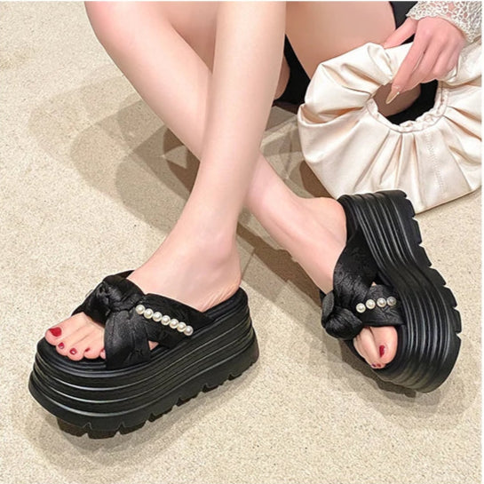 BOLD SOLE PEARL SANDALS