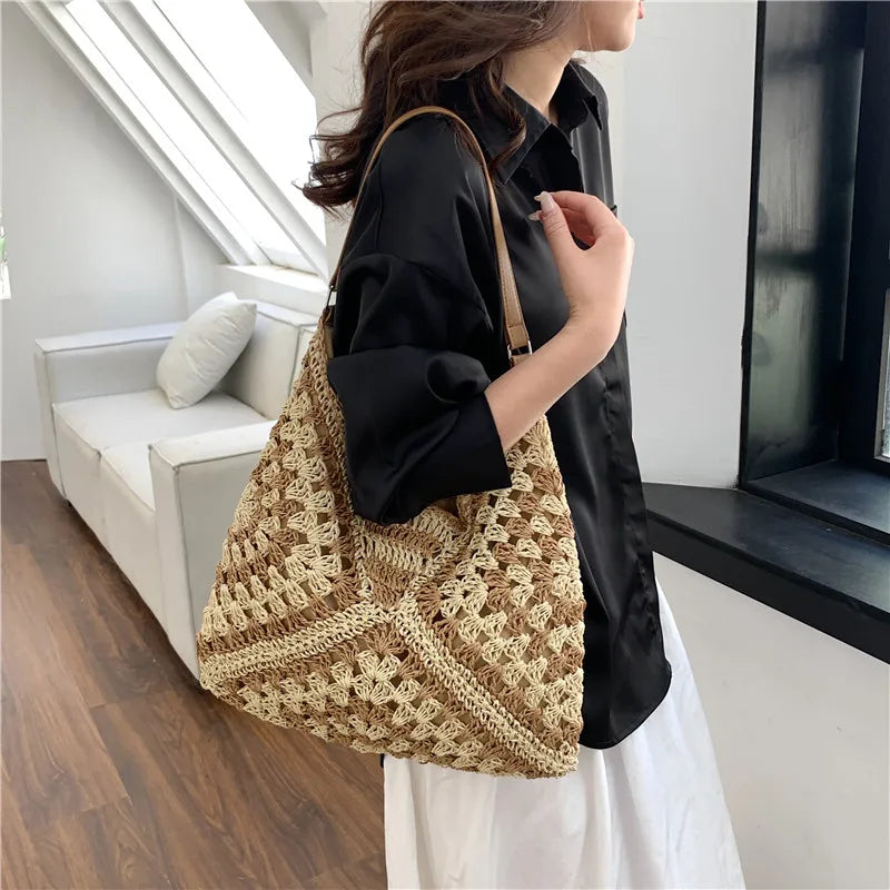WOVEN SHOULDER BAG