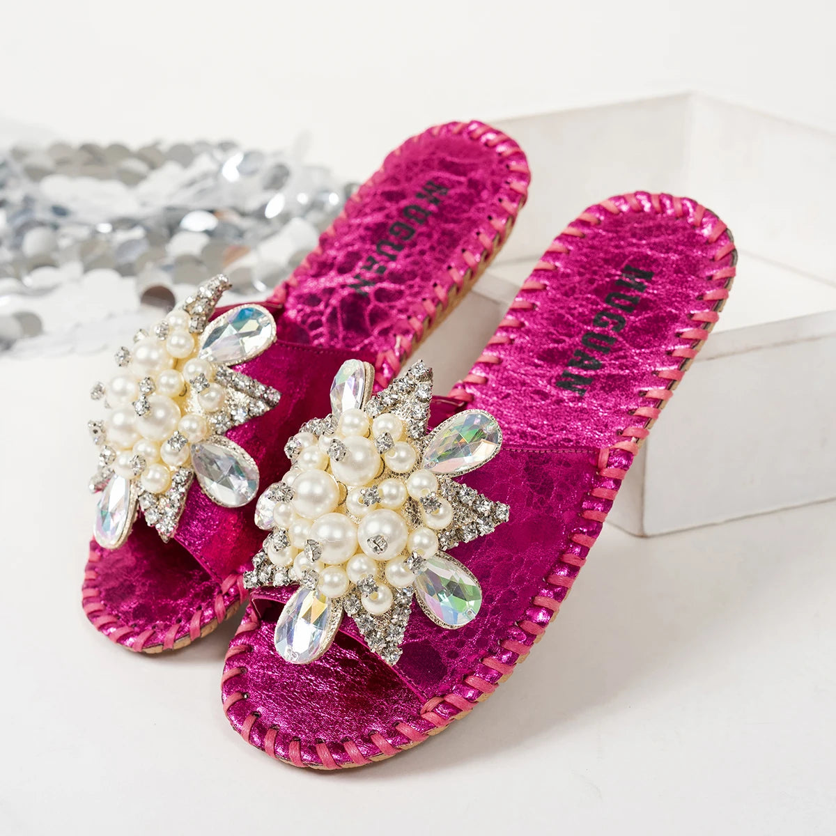 CRYSTAL PEARL FLOWER LUX SANDALS