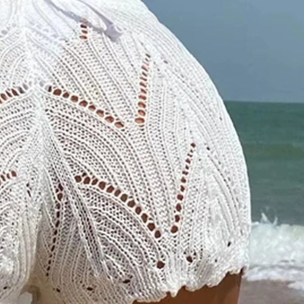 HOLLOW OUT SHORTS