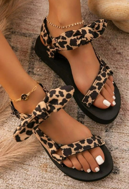 LACE-UP BOW BEACH SANDALS