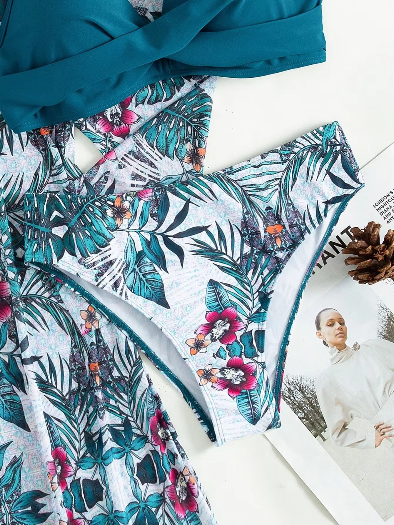 3-PIECE BIKINI WITH COVERUP