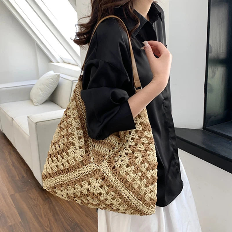 WOVEN SHOULDER BAG