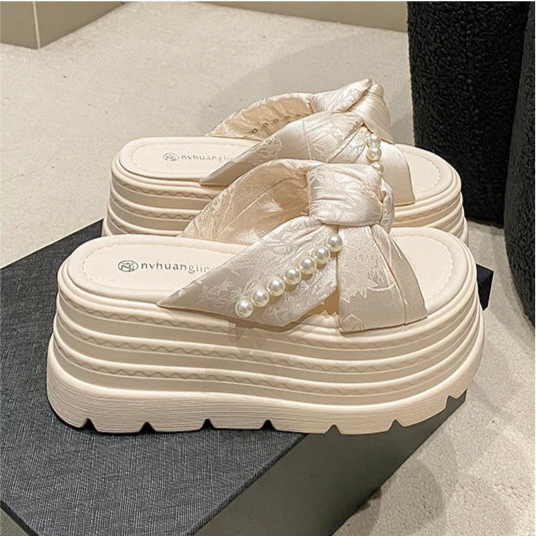 BOLD SOLE PEARL SANDALS
