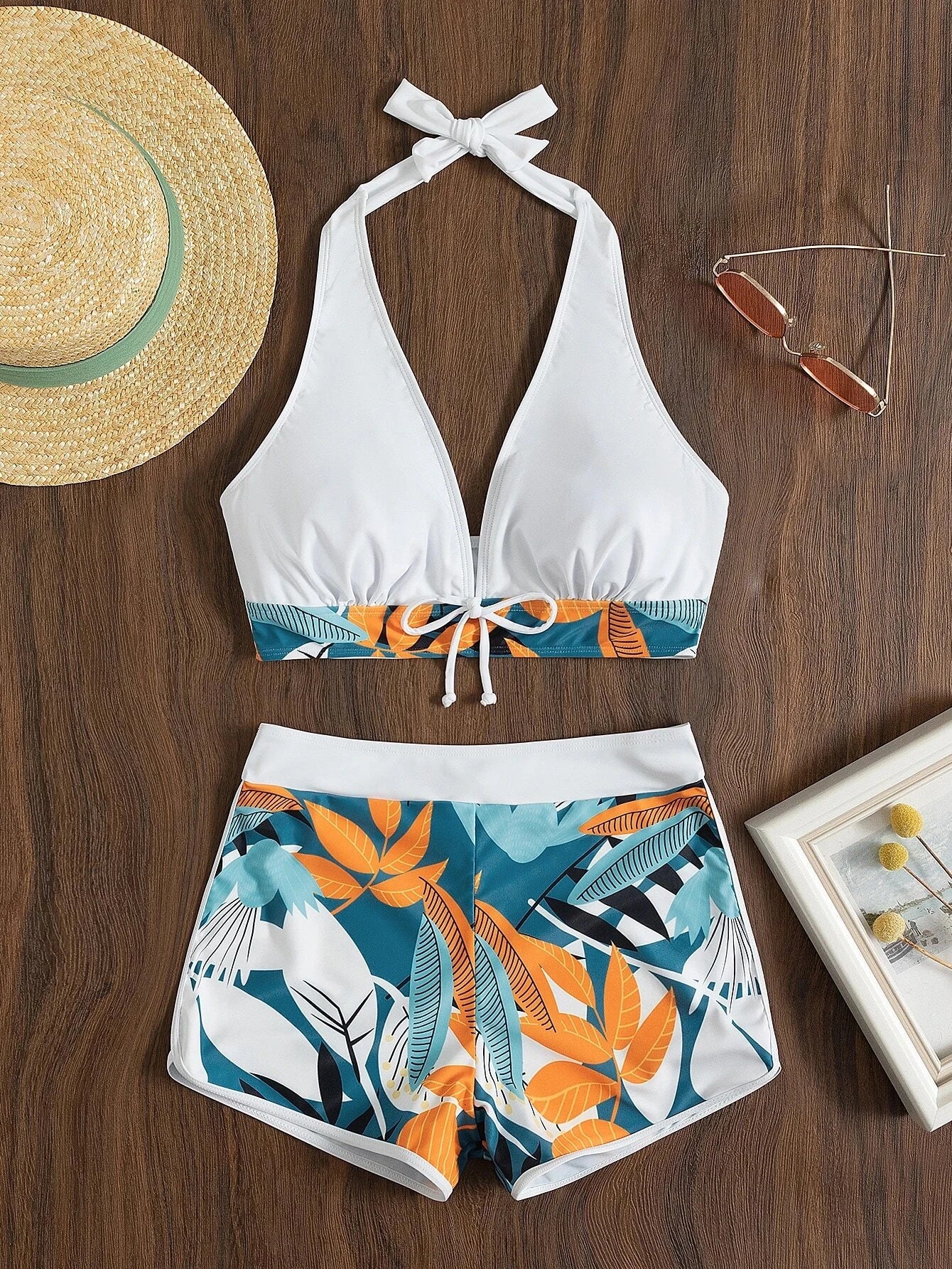 HALTER TOP BEACHWEAR