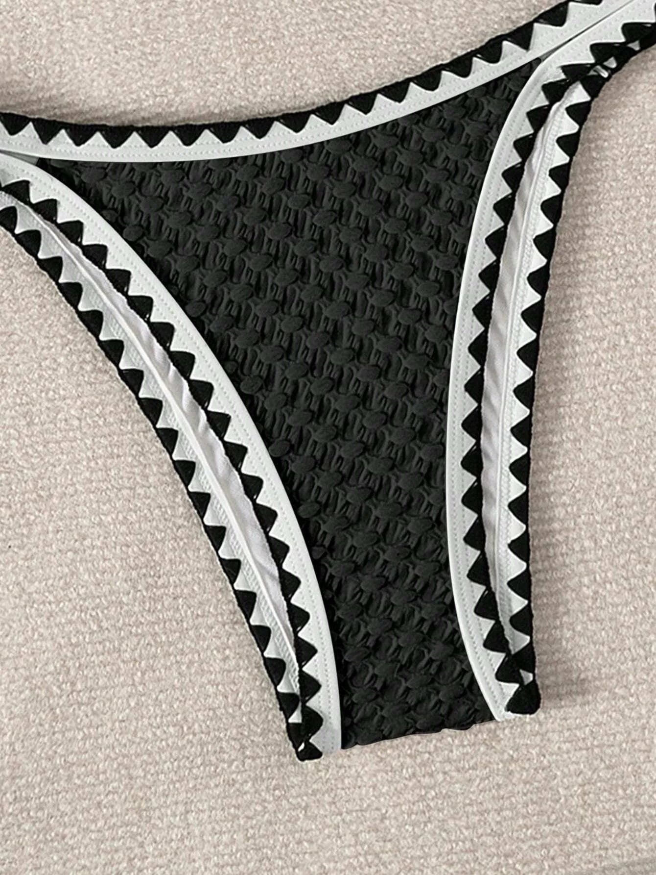 STRING TRIANGLE BIKINI