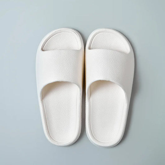 LIGHTWEIGHT EVA SLIPPERS