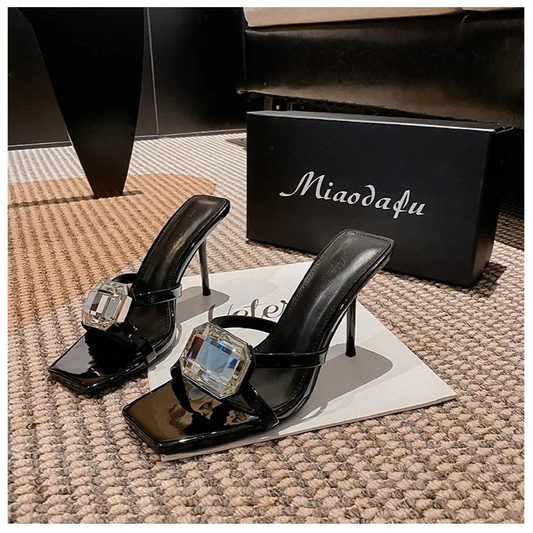 CRYSTAL SQUARE TOE LUX HEEL