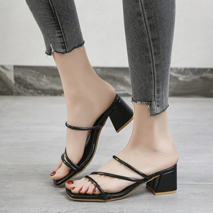 SQUARE TOE STRAP LOW HEEL